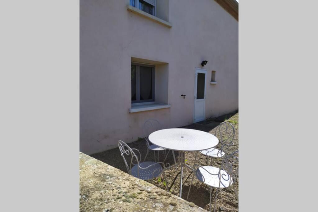 Chez Fabienne T3 Apartment Le Breuil-sur-Couze ภายนอก รูปภาพ