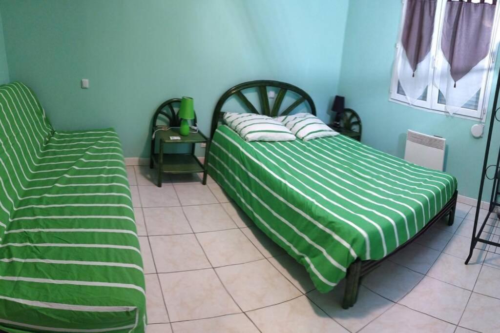 Chez Fabienne T3 Apartment Le Breuil-sur-Couze ภายนอก รูปภาพ